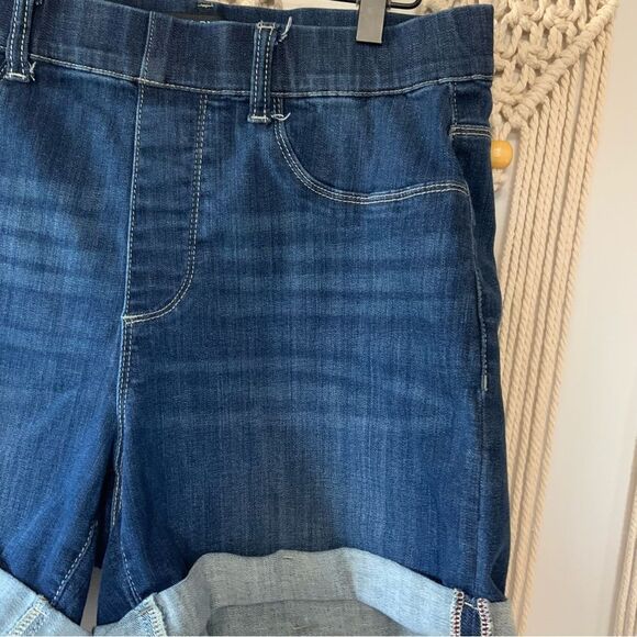 JUDY BLUE High Rise Pull On Cuffed Shorts Blue 1XL - Picture 2 of 15